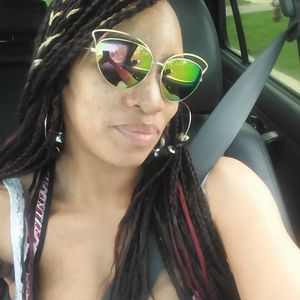 Meet your Posher, Love